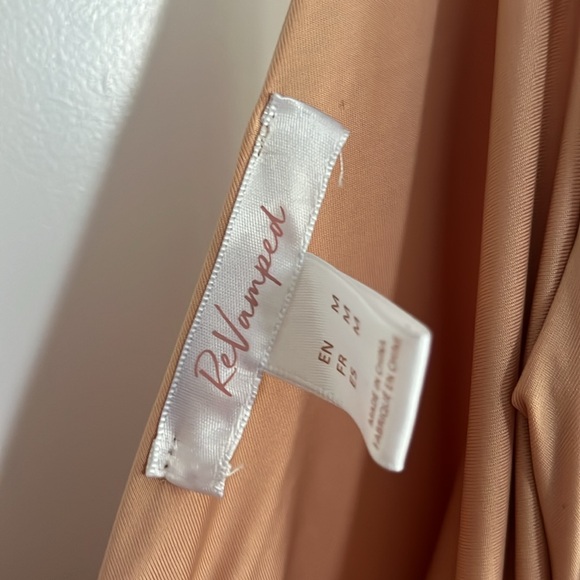 Revamped nude dress - Picture 5 of 7